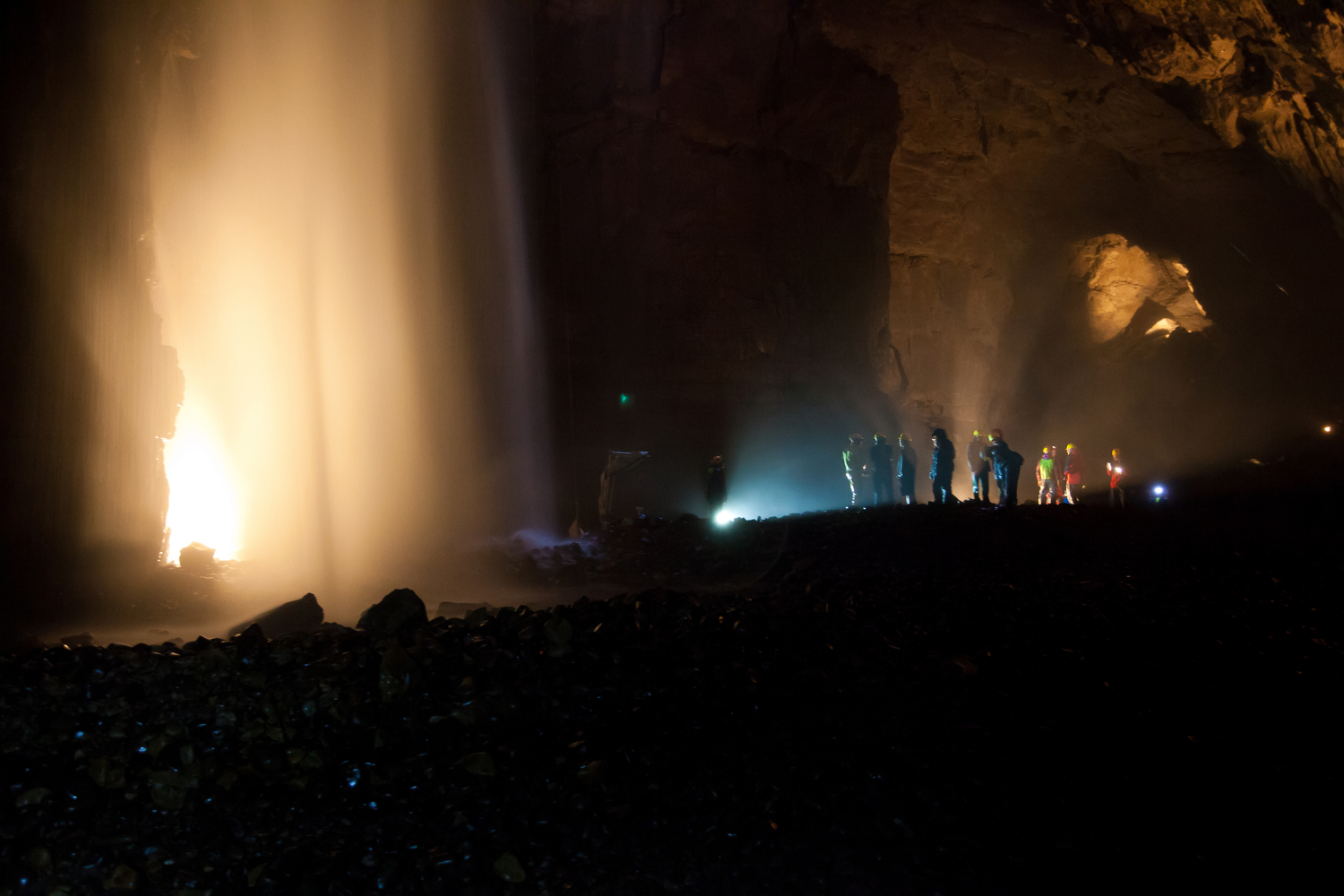 Gill caverns