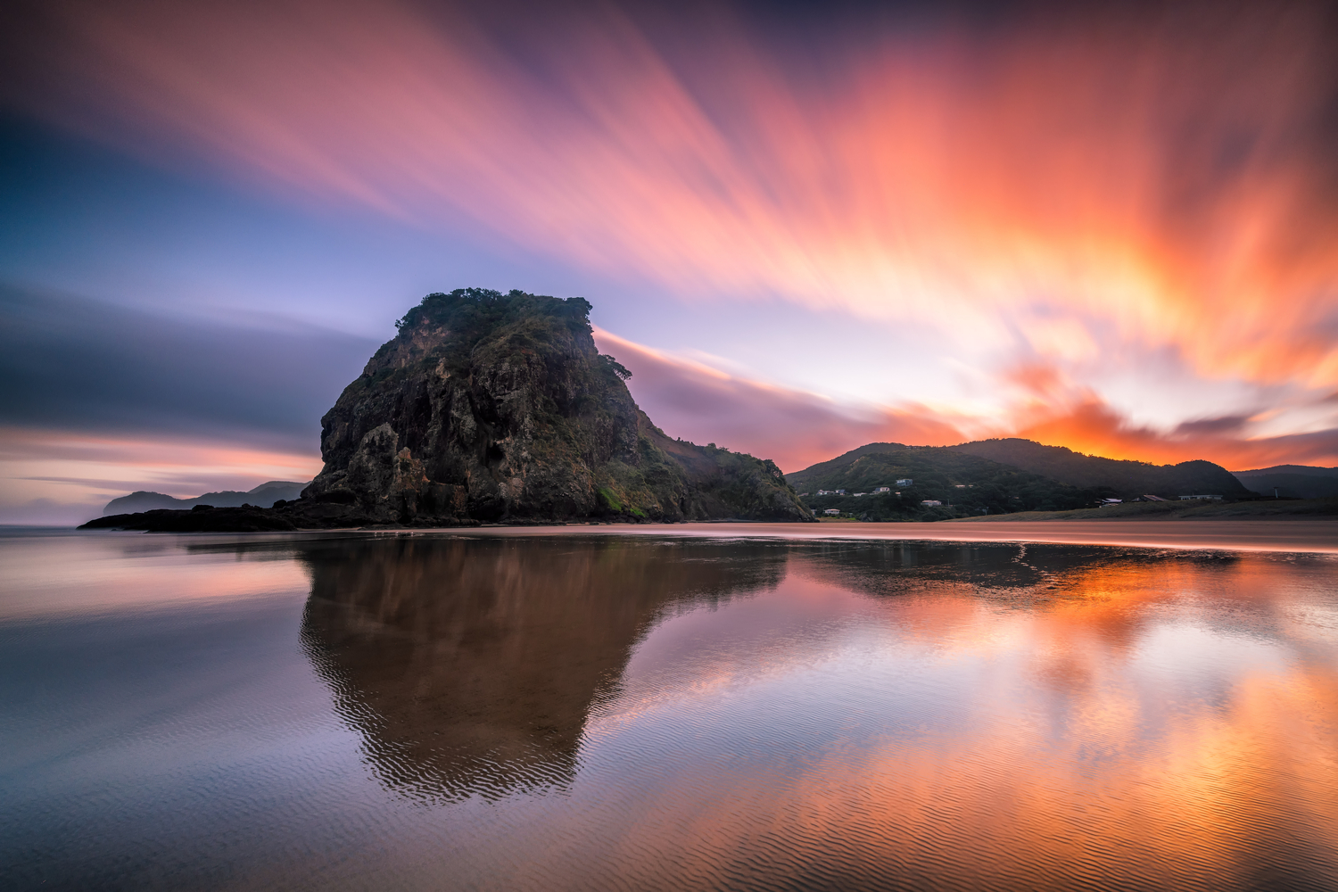 Piha Beach