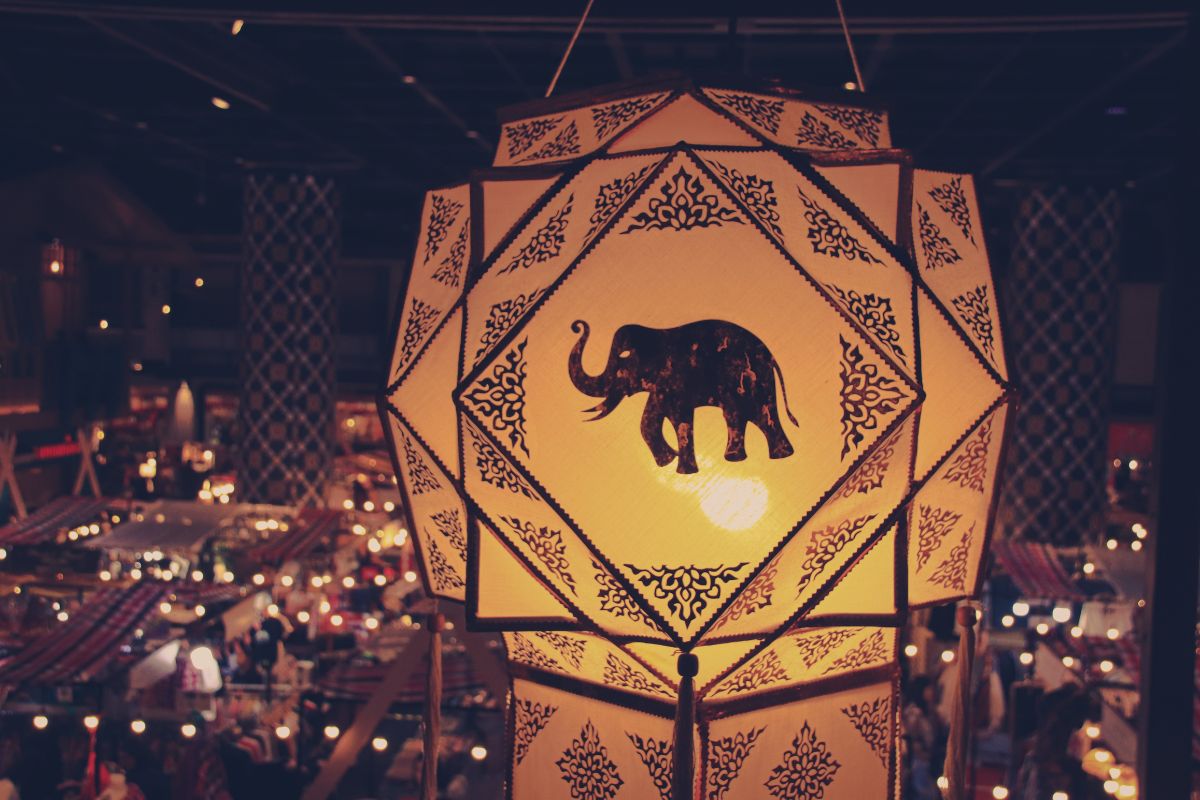 Des Lampes et des lanternes thaïlandaises