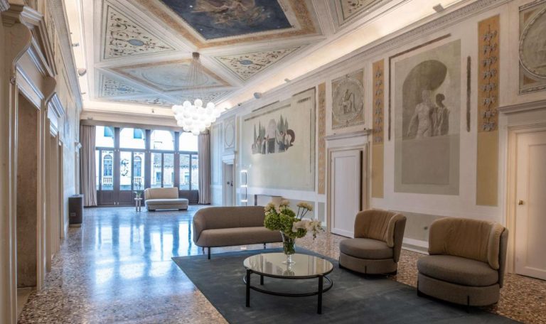 Radisson Collection Hotel, Palazzo Nani Venice 4*