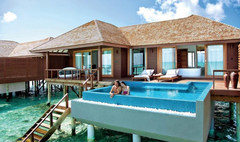 Hideaway Beach Resort & Spa Grand Luxury Hotel 5*