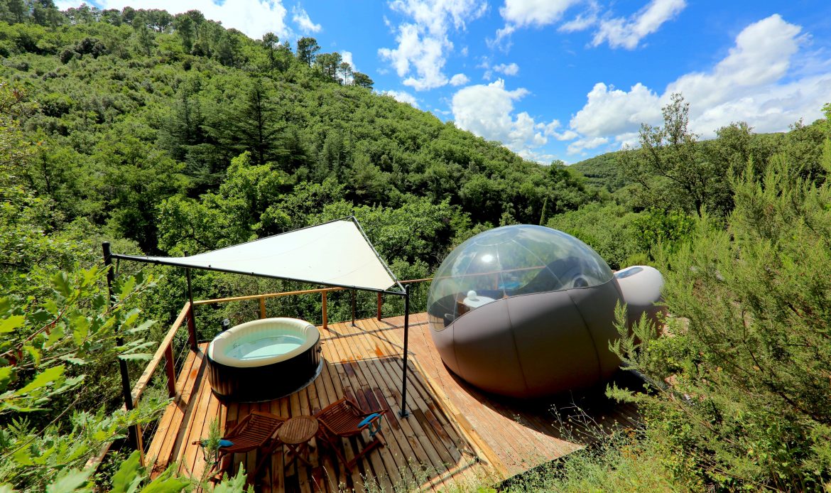 nuit insolite bulle avec jacuzzi privatif