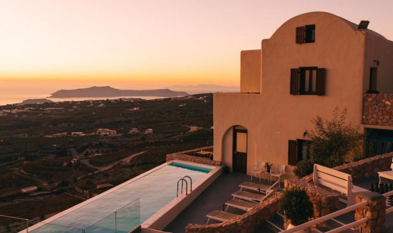 Zatrikion Santorini Villas