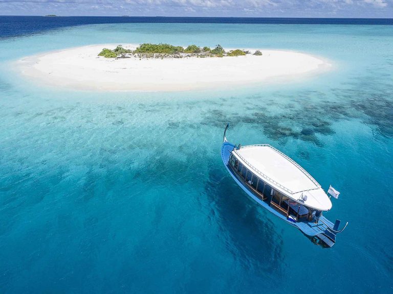 Mercure Maldives Kooddoo