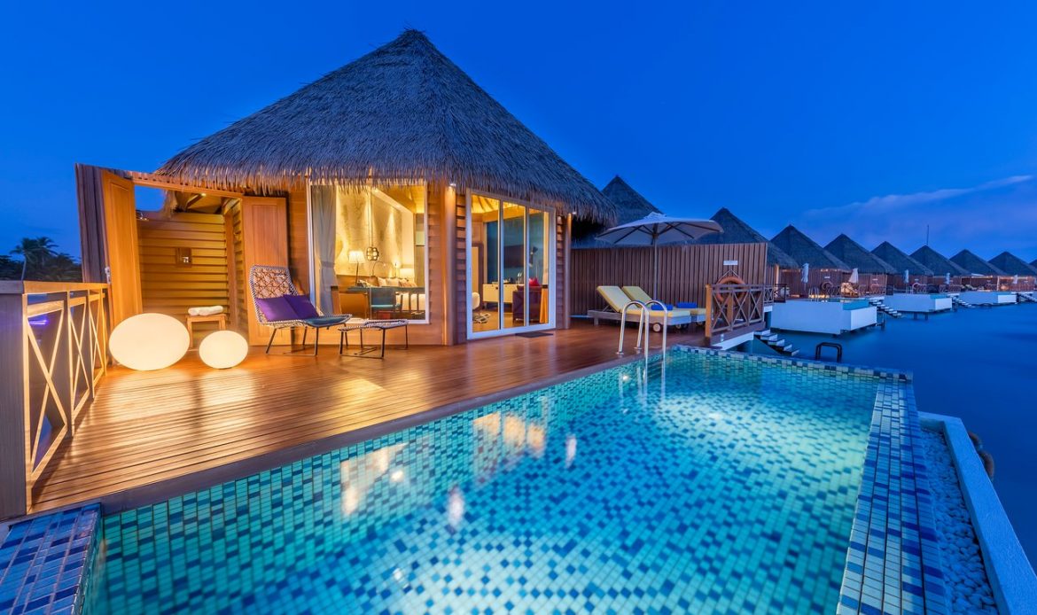 Mercure Maldives Kooddoo Resort 4*