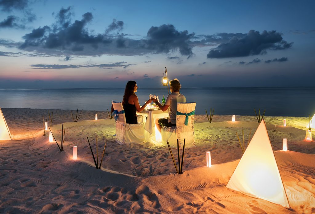 Dîner sur un banc de sable