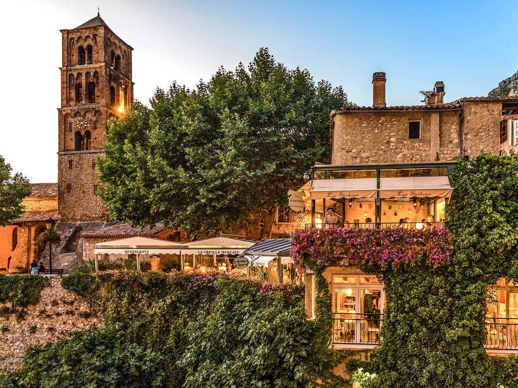 Moustiers en amoureux