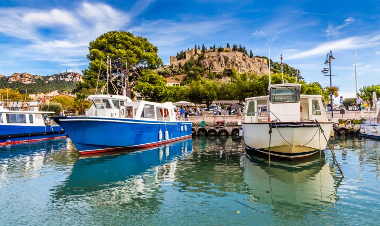 bateau à cassis