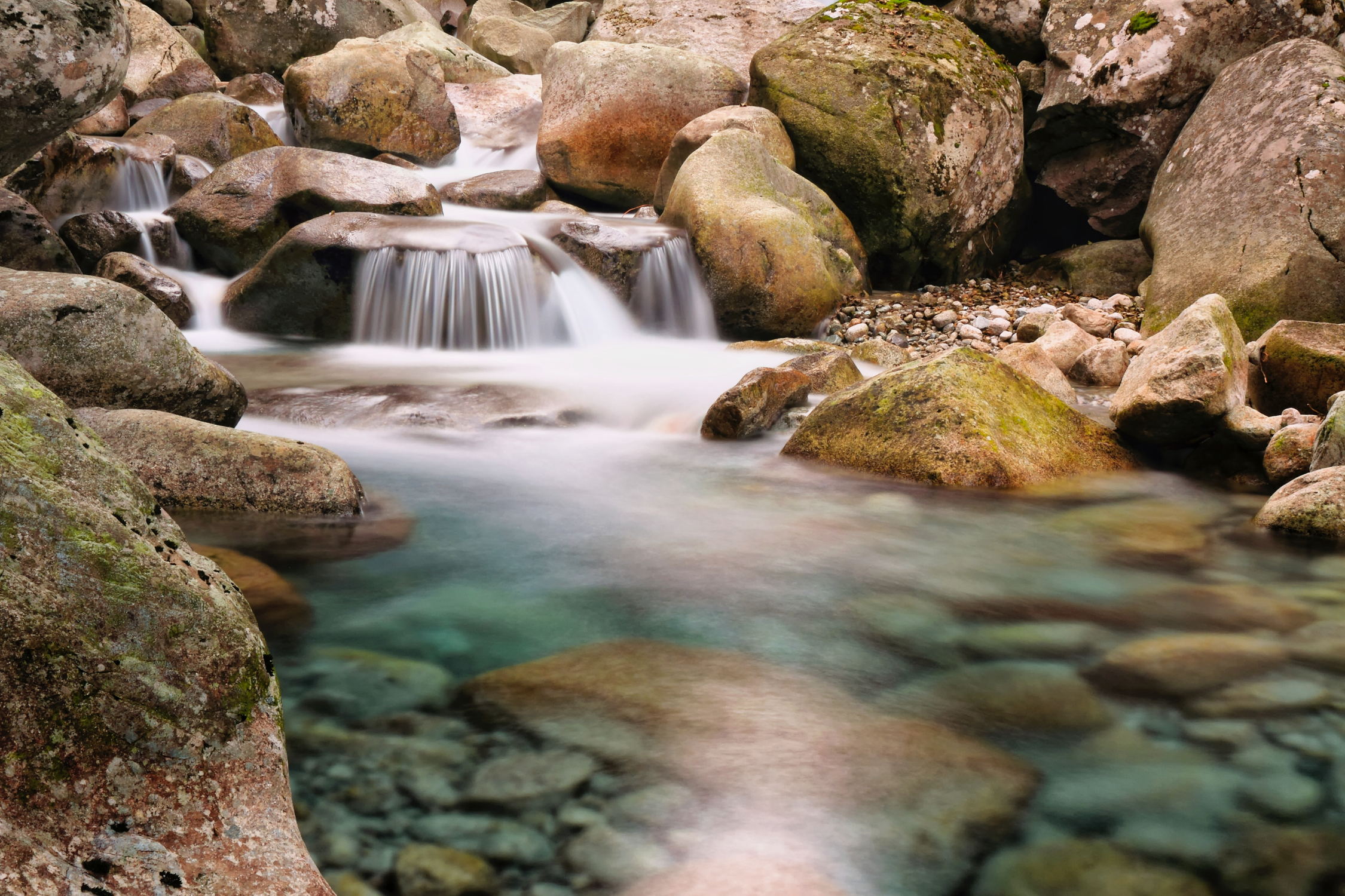 Cascade en Corse