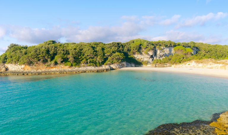 La plage du Petit Spérone