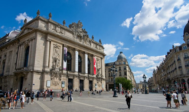 Place du théâtre à Lille