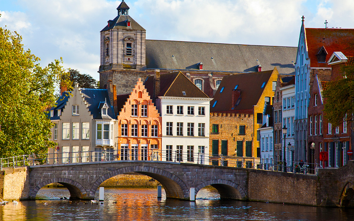Crowne Plaza Bruges 4*