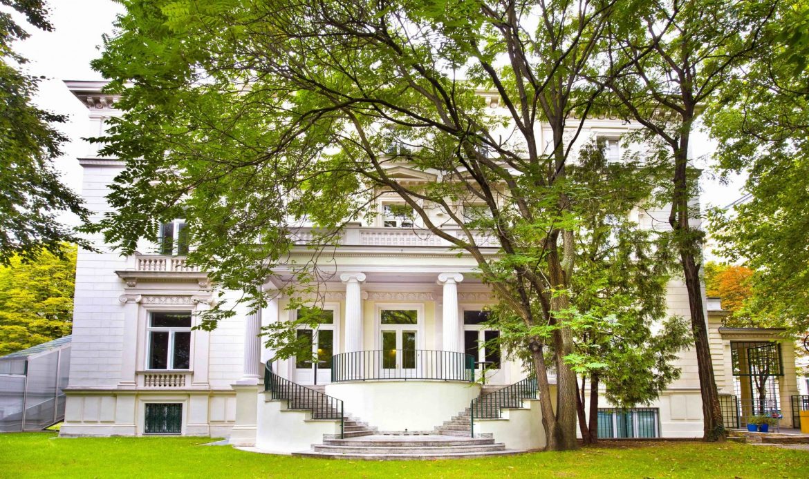 Hotel & Palais Strudlhof 4*