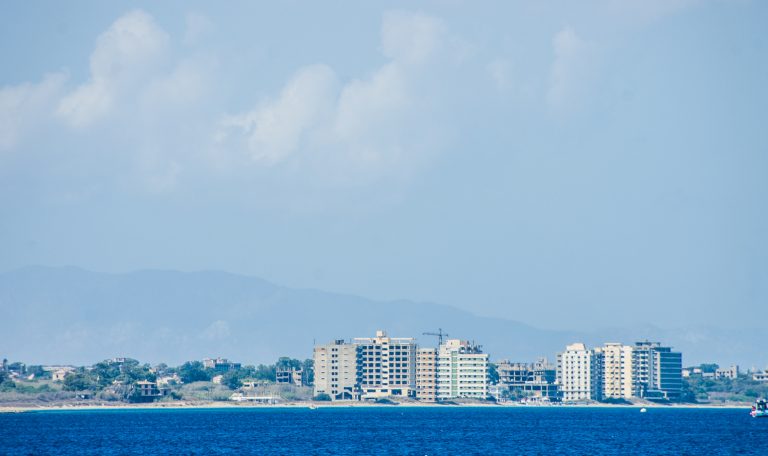 Plage de Famagosta