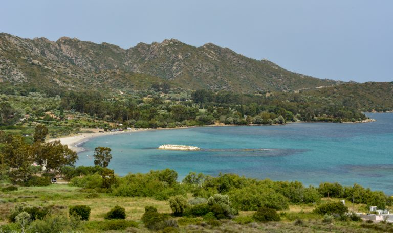 La plage de la Roya