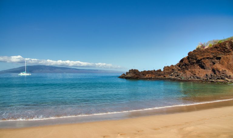 La plage des roches noires