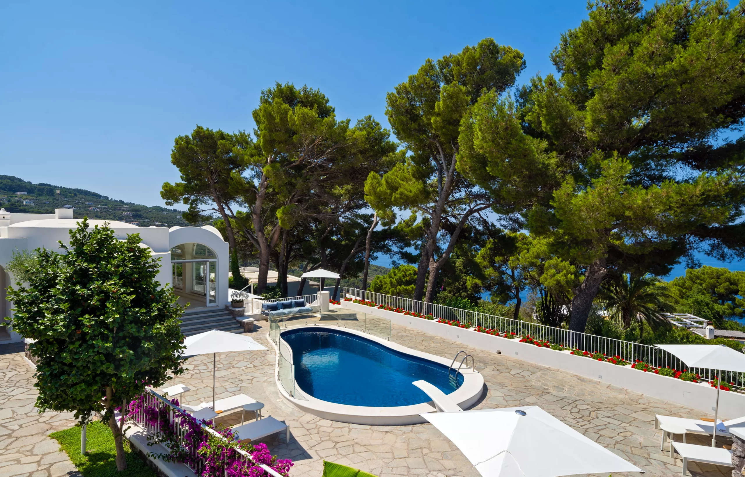 Luxury in Capri - Villa Giada 5*