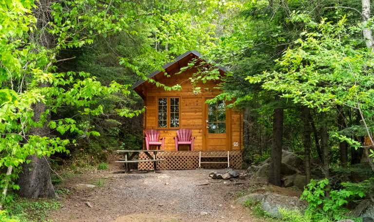 Dormir dans une cabane nature