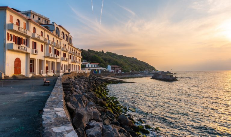 Aller au pays basque à la toussaint