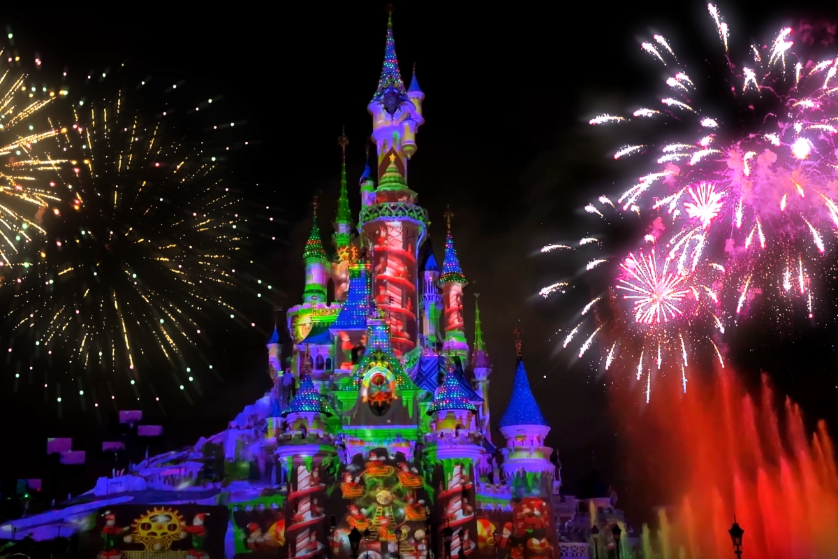 chateau spectacle noel disney