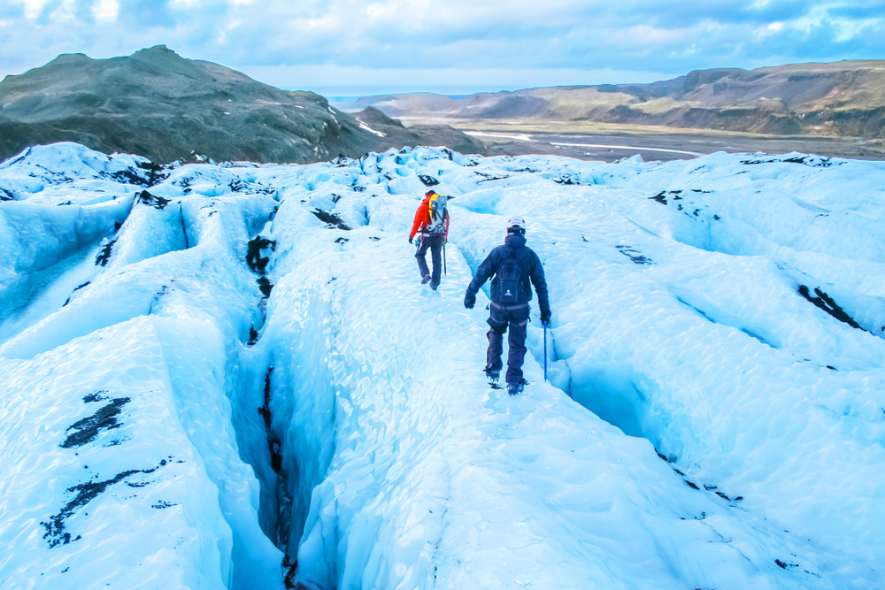 Faire une randonnée sur un glacier en Islande