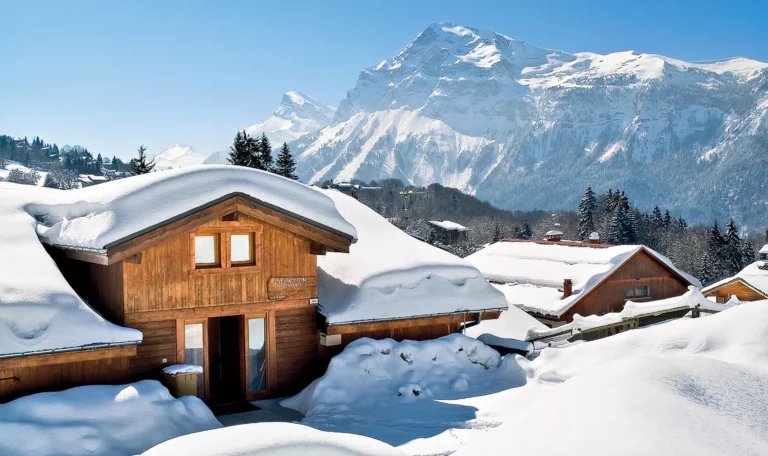 Pierre & Vacances Premium Les Fermes du Soleil 4* dans les Alpes