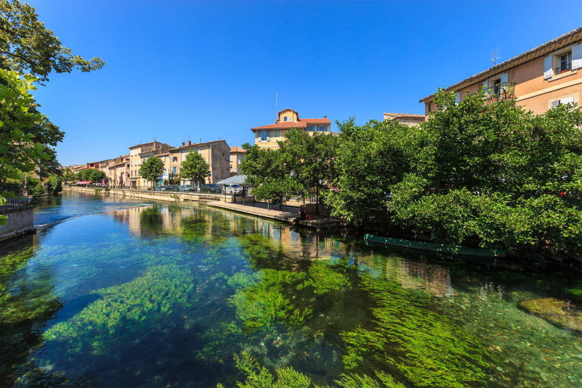 village-autour-avignon