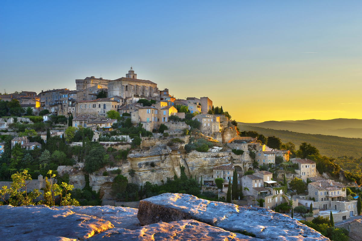 village-autour-avignon