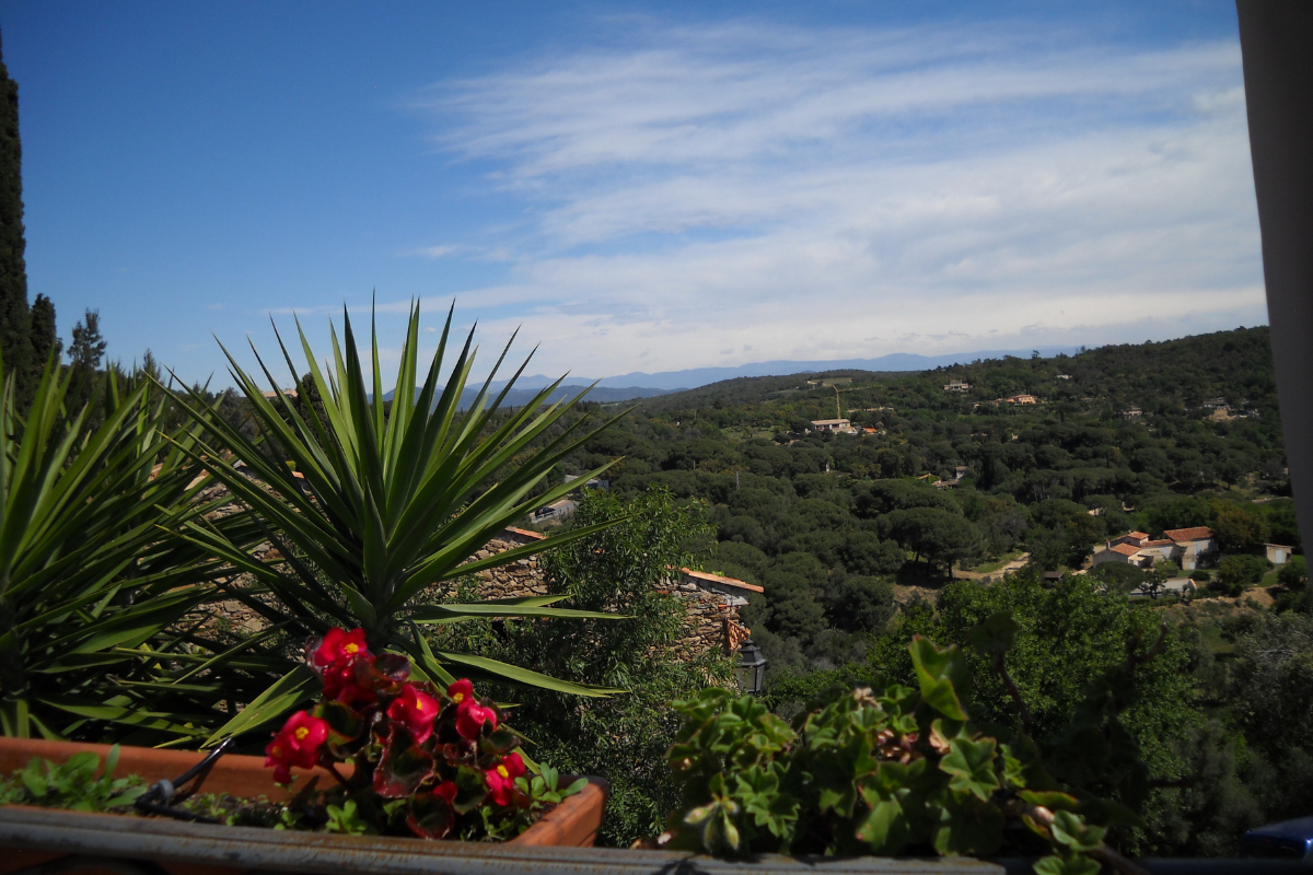 plus-beau-village-autour-cavalaire