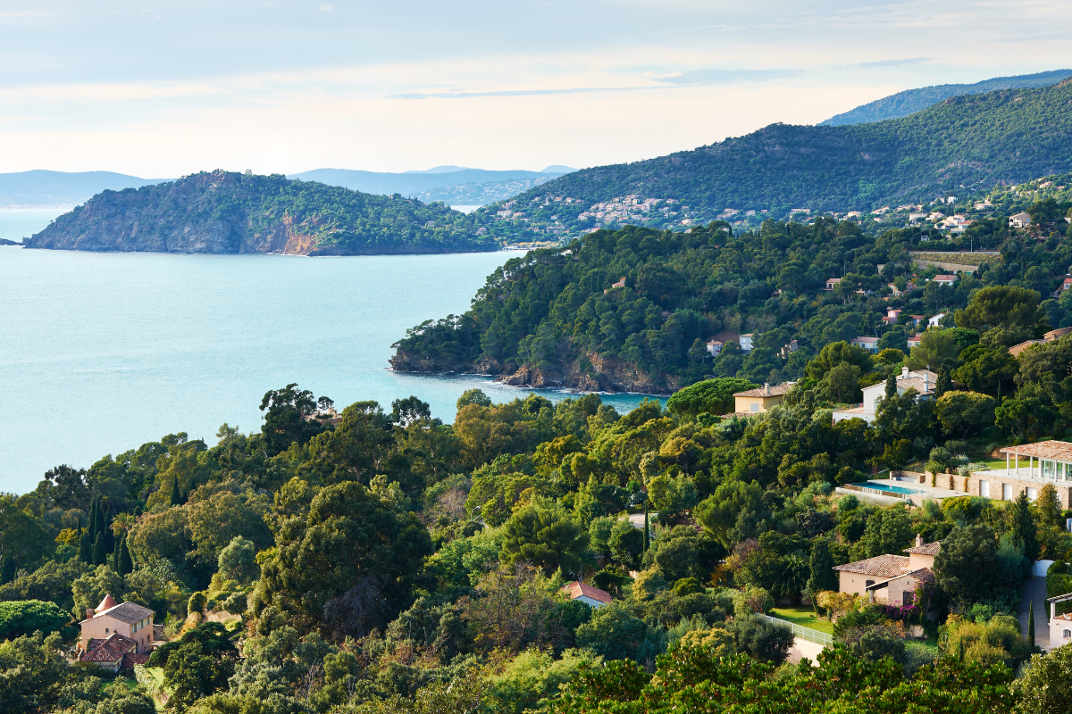 plus-beau-village-autour-cavalaire