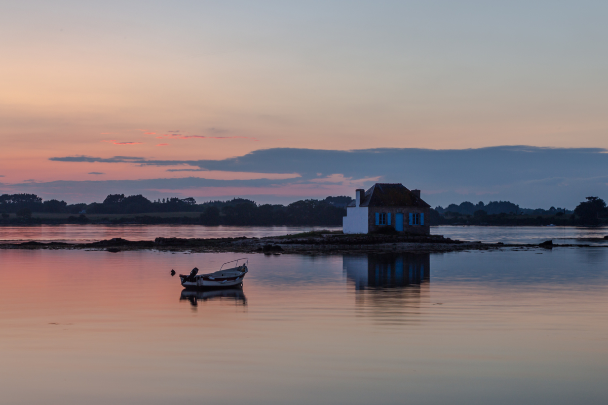 village-bord-de-mer-bretagne