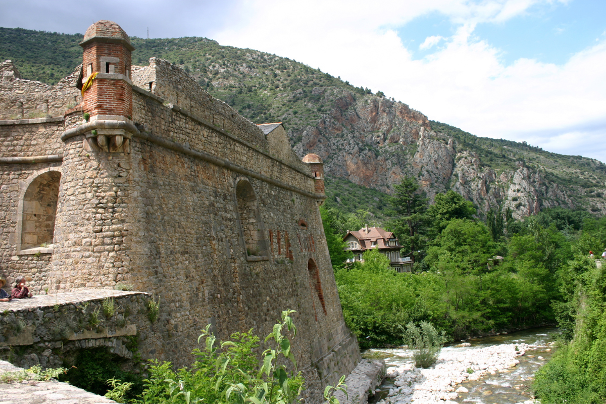 village-autour-lourdes