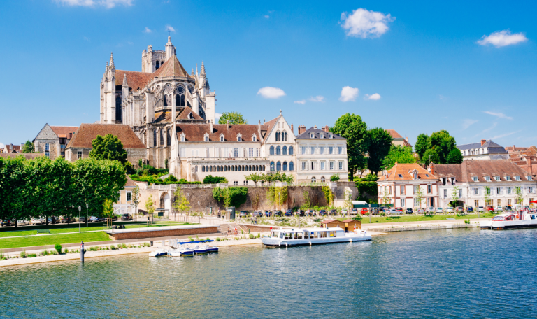 village-autour-saint-etienne