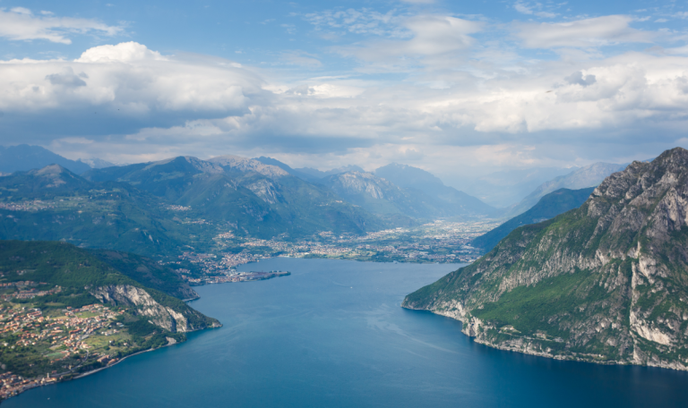 lac-iseo-italie-village
