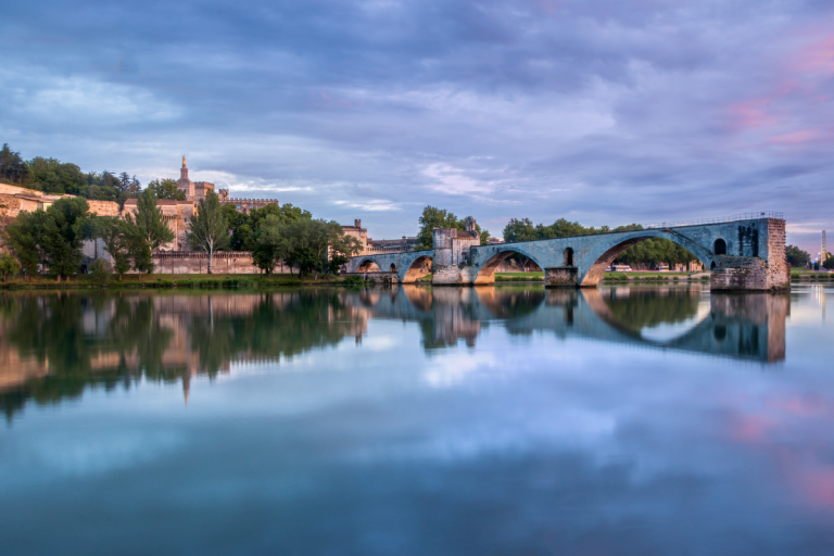 village-autour-avignon