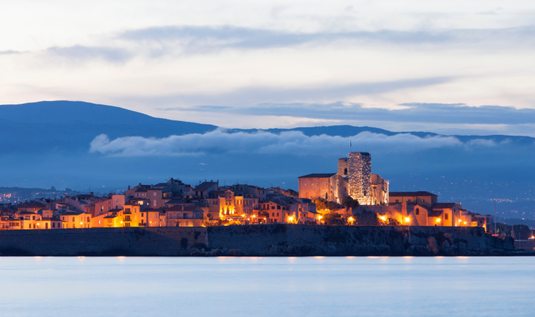 plage-privee-antibes