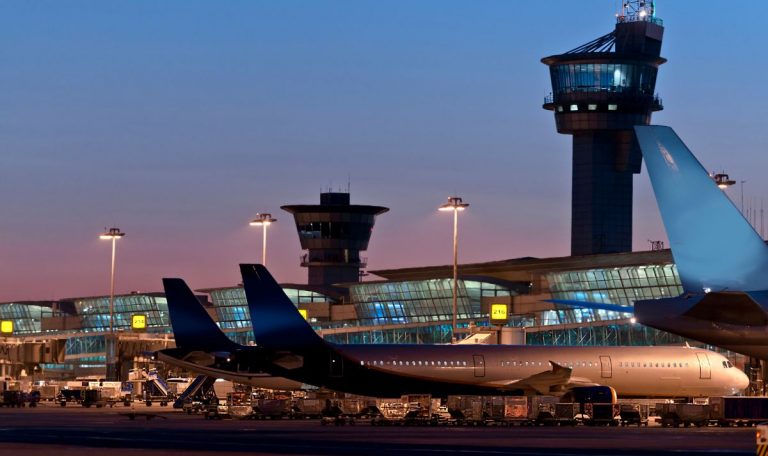 plus grand aéroport du monde