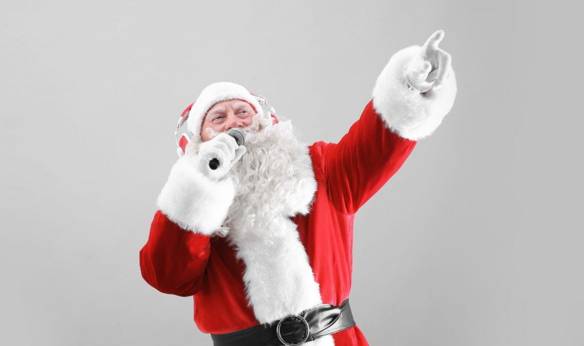 Les 10 meilleures chansons de Noel en 2023 Chéri fais tes valises
