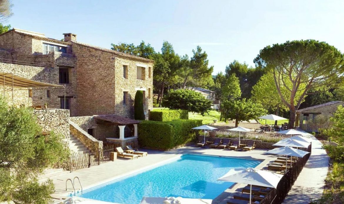 Le Mas des Herbes Blanches Hotel & Spa 5*