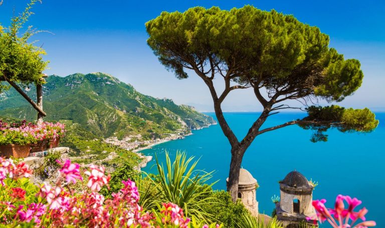 hotel bord de mer en italie