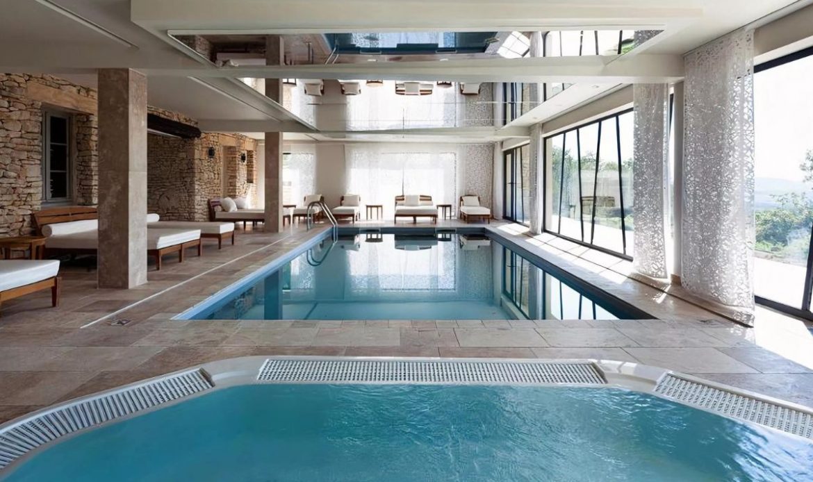 Le Mas des Herbes Blanches Hotel & Spa 5*