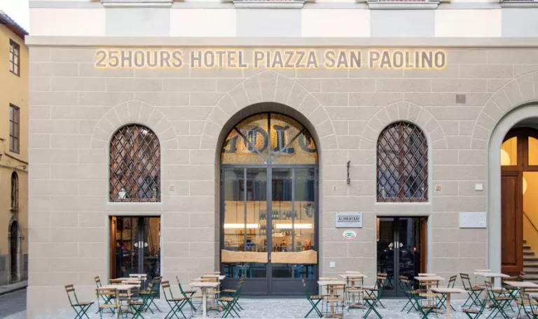 25hours Hôtel Florence Piazza San Paolino 4*