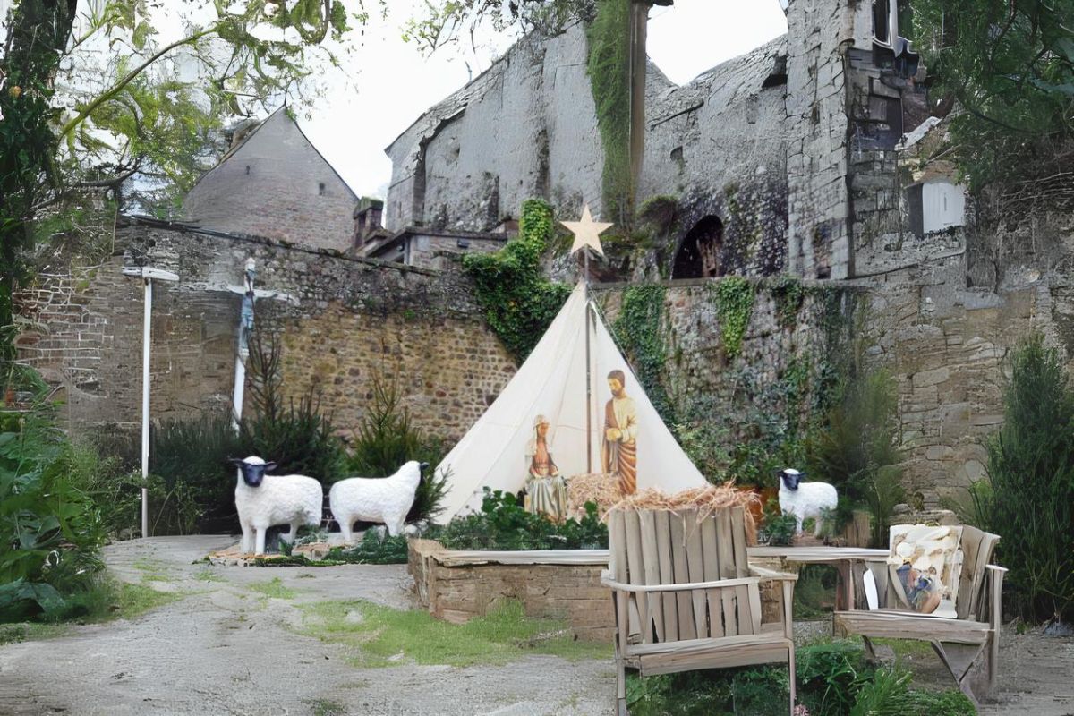 Creche noel mont saint michel