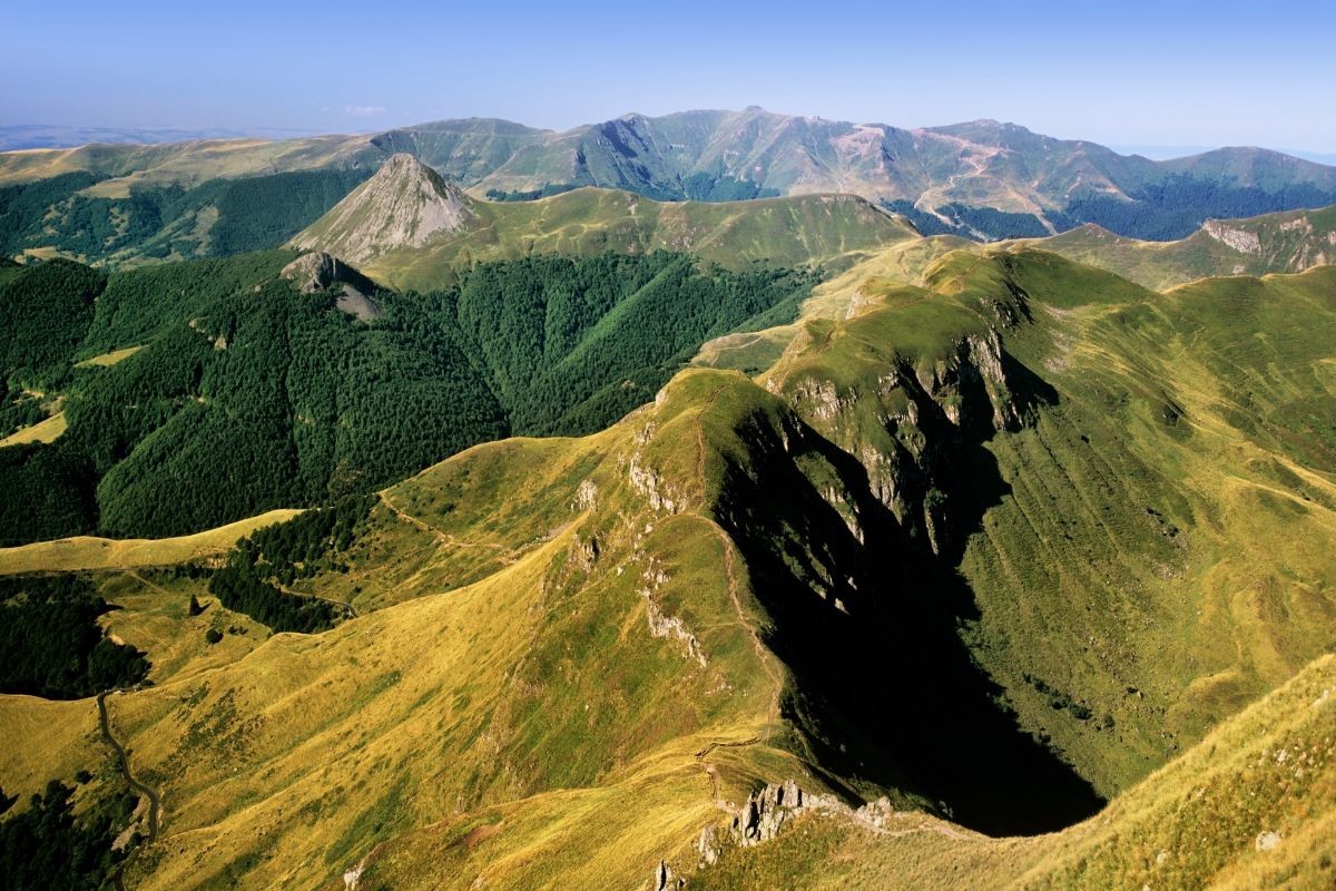 loger pour visiter les volcans d'auvergne