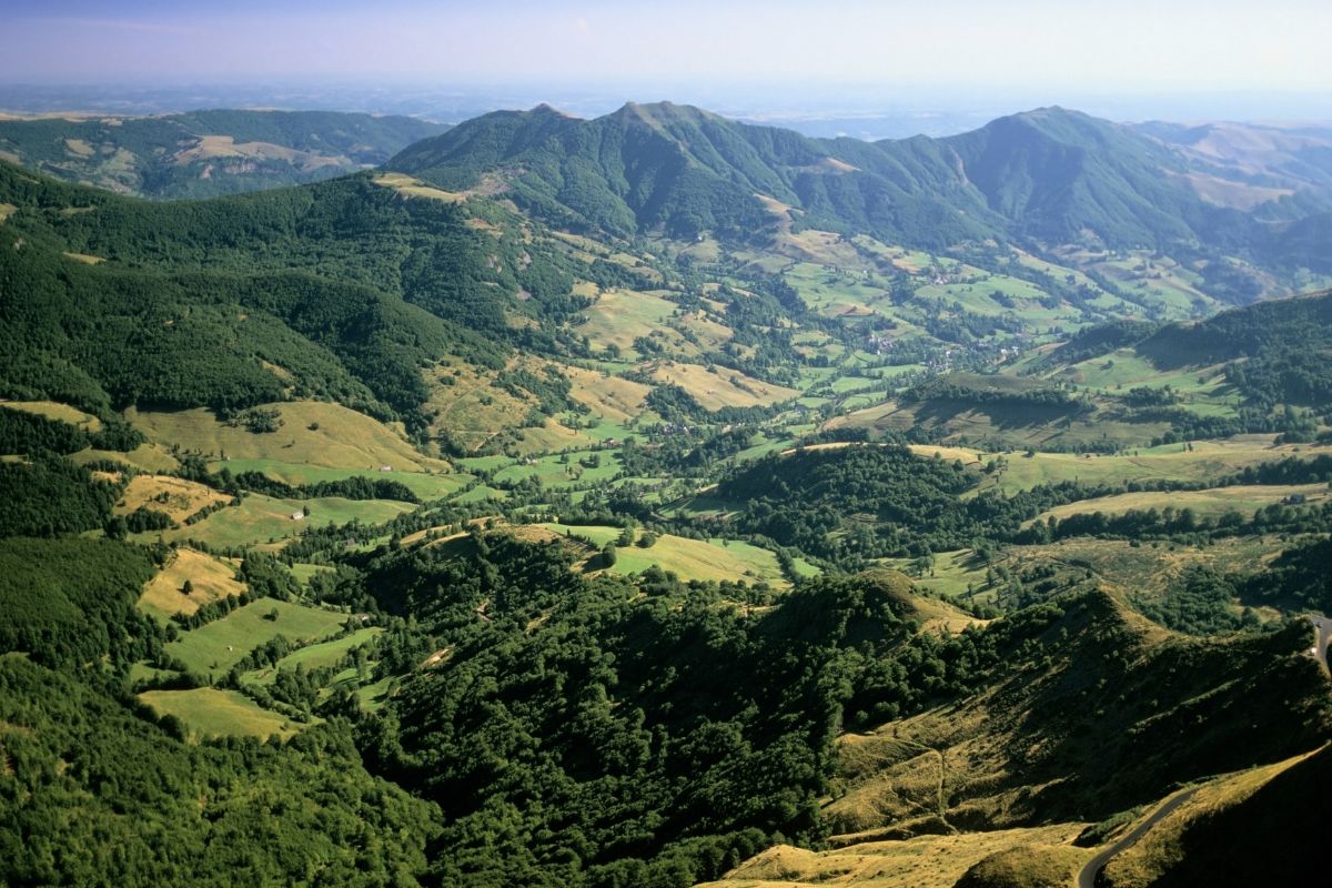 loger pour visiter les volcans d'auvergne