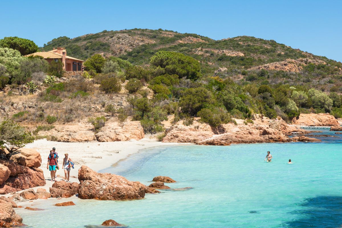 Hôtel pied dans l'eau en Corse