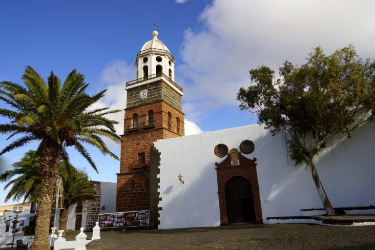 ville pour loger à lanzarote