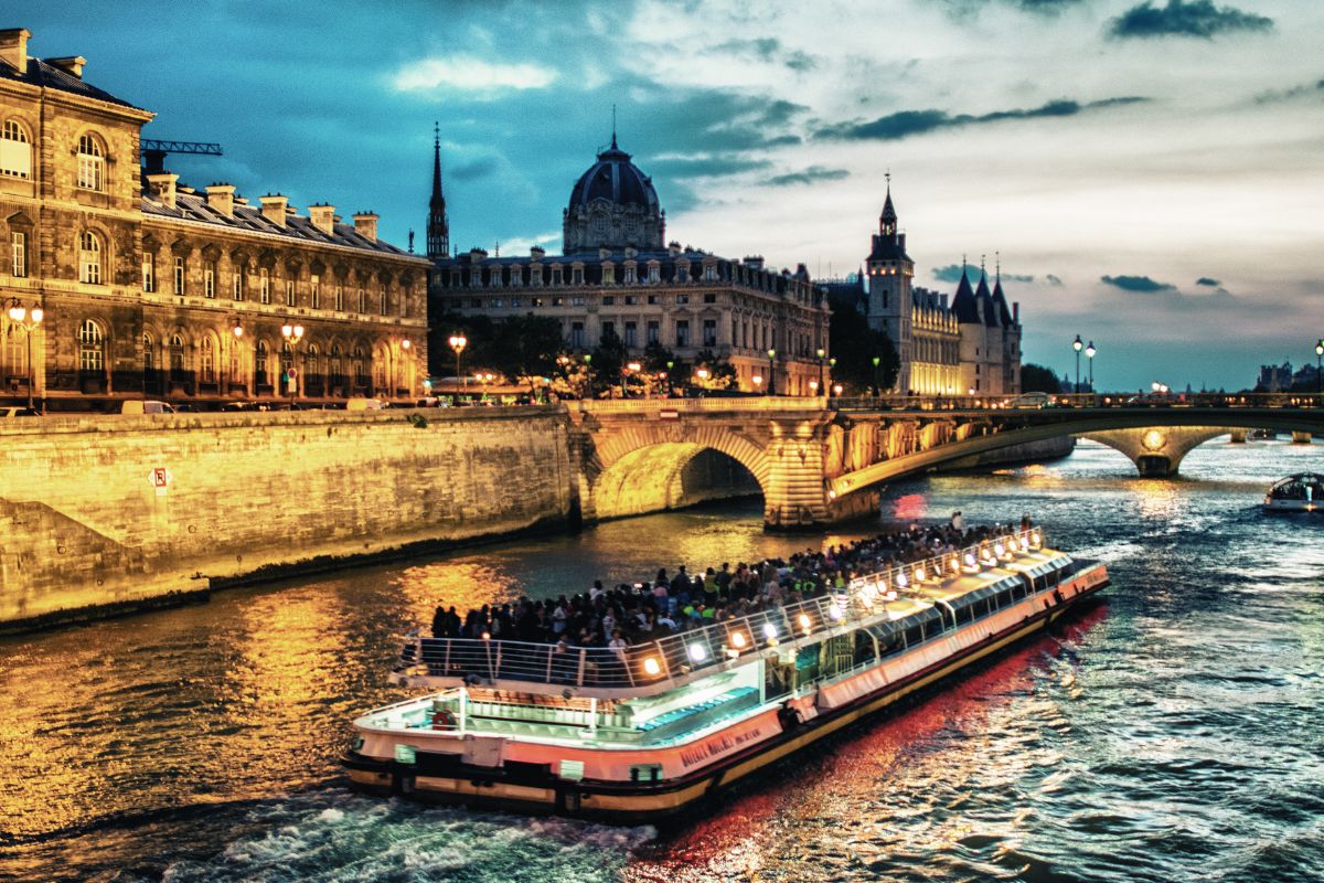 ou se baigner dans la scene a paris