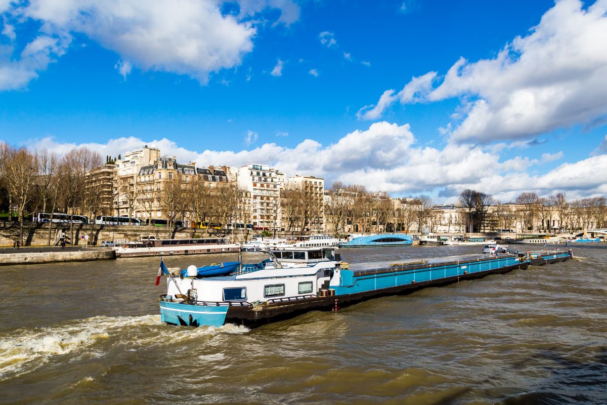 Dormir dans une péniche à Paris