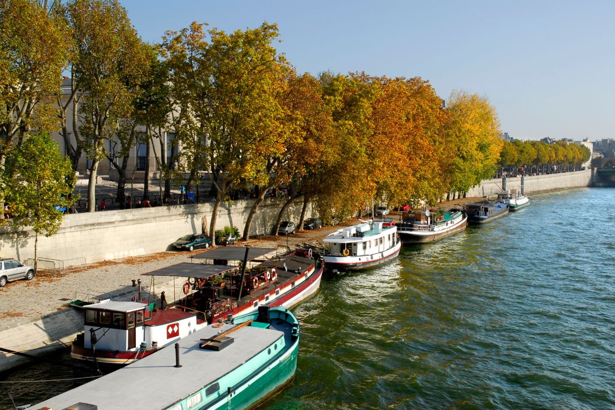 Dormir dans une péniche à Paris